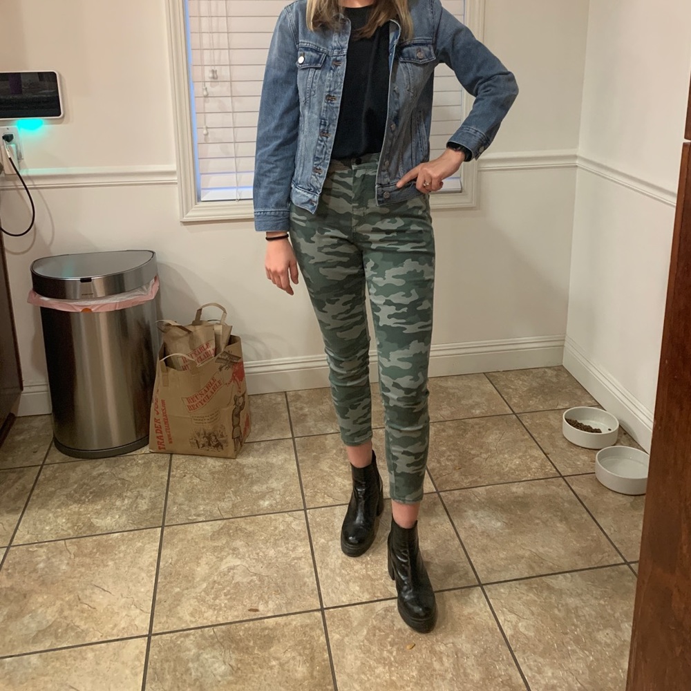 Universal Thread High Rise Skinny Cropped Jeans